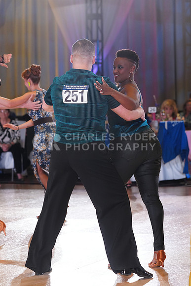 25WOR_10976_KS