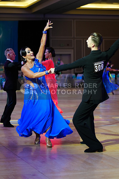 25MDC13684_BC