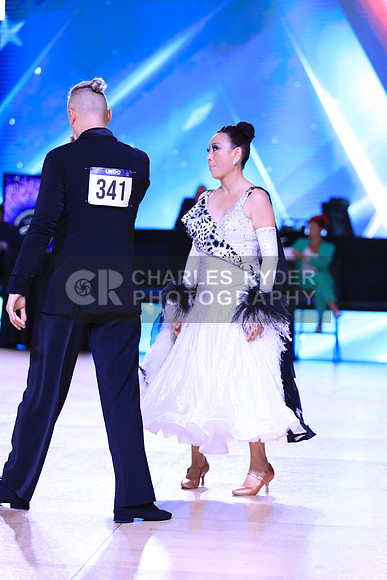25USDC_49665_ls