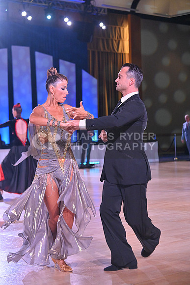 25EMB_10686_RK