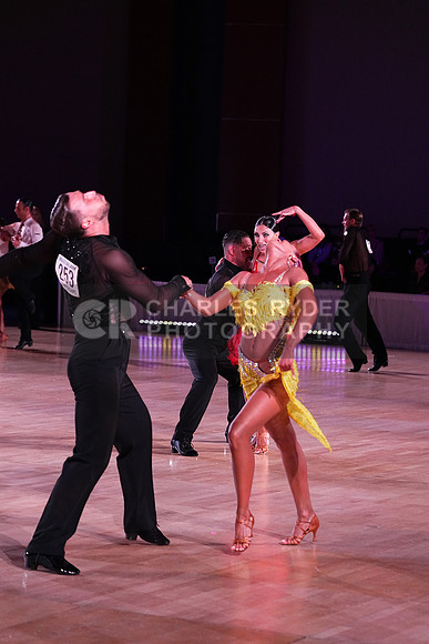 25EMB_27660_MM