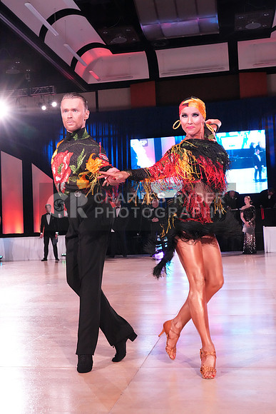 25EMB_19024_MM