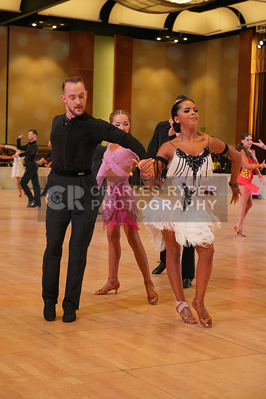 25EMB_31763_rs