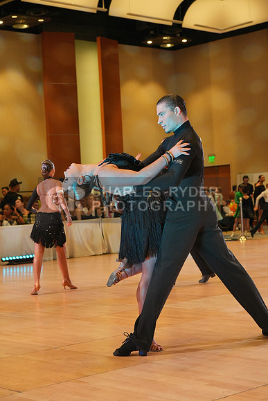 25EMB_30757_RS