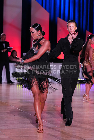 25EMB_10852_MM