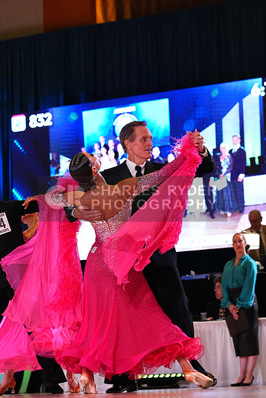 25EMB_17660_MM