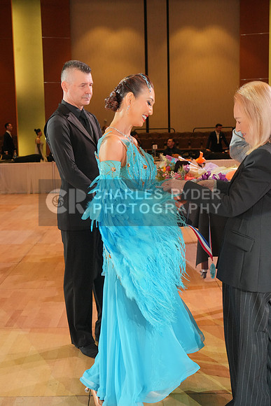 25EMB_13764_RS