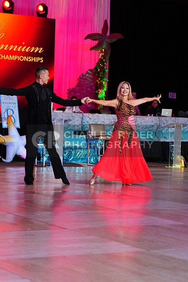 25MDC21584_CR