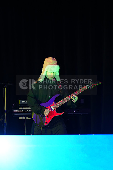 25SUPER_15369_CR