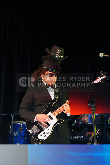 25SUPER_15380_CR