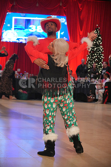 25AMHD_11082_CR