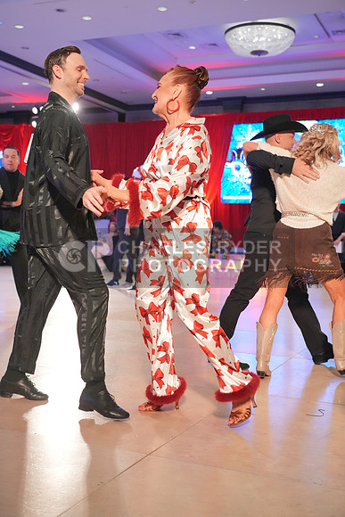 25AMHD_11051_CR