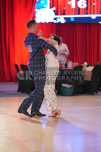 25AMHD_10957_CR