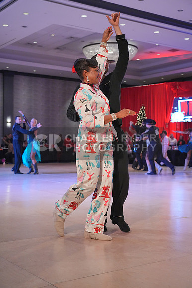 25AMHD_11045_CR