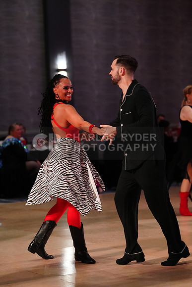 25AMHD_10869_CR