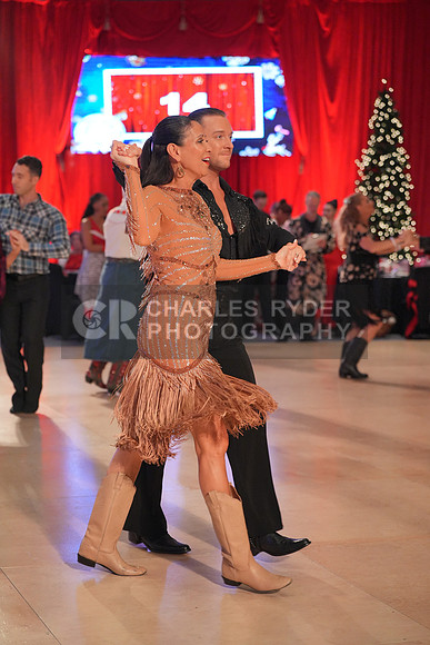 25AMHD_10946_CR