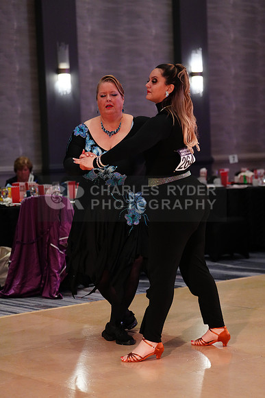 25AMHD_10757_CR