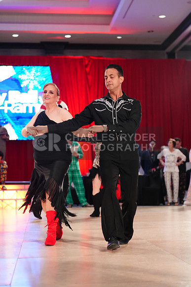 25AMHD_10824_CR