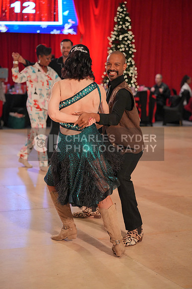 25AMHD_10933_CR