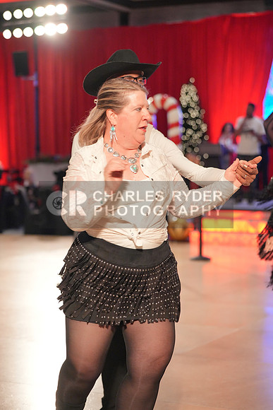 25AMHD_10967_CR