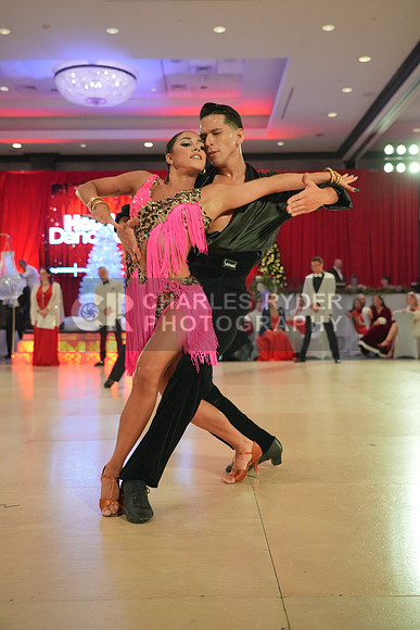 25AMHD_20470_RS