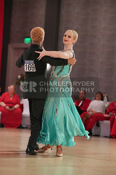 25AMHD_20779_RS