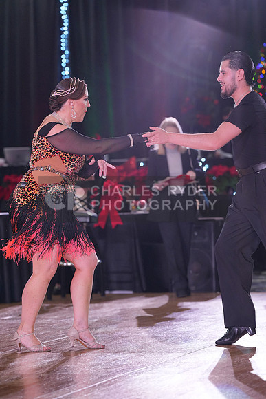 25HDc_2563_RS
