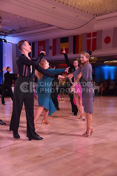 19MDC_25161_VW