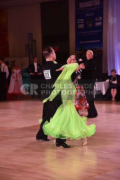 19MDC_16742_VW