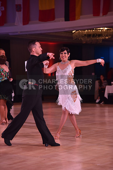 19MDC_21738_VW