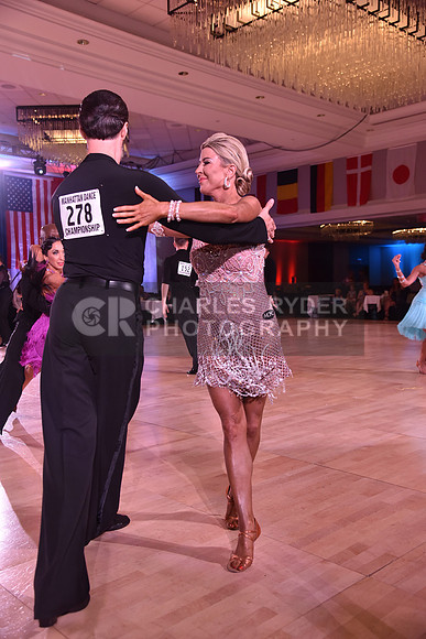 19MDC_25185_VW