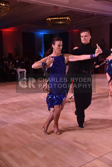 19MDC_21049_VW