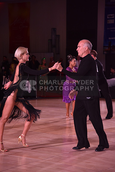 19MDC_24142_VW