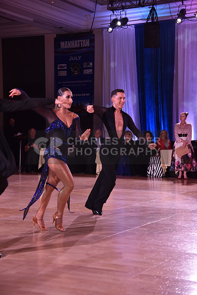 19MDC_12987_VW