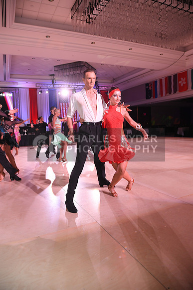 21MDC_8066_CR