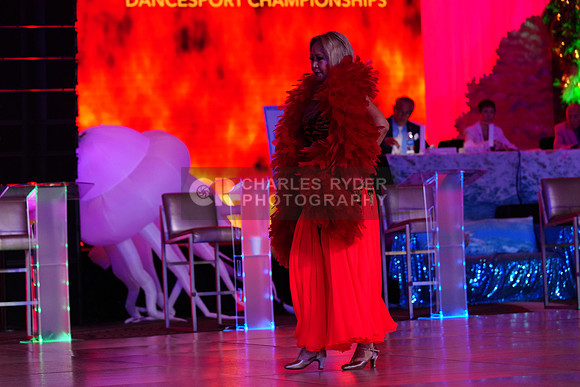 25MDC21564_CR