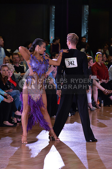 16EB_32085_MM