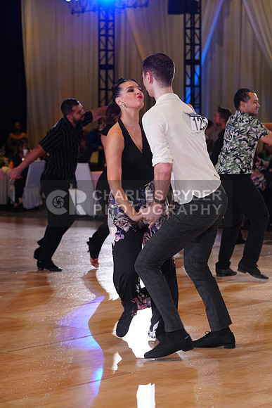 25WOR_10776_KS