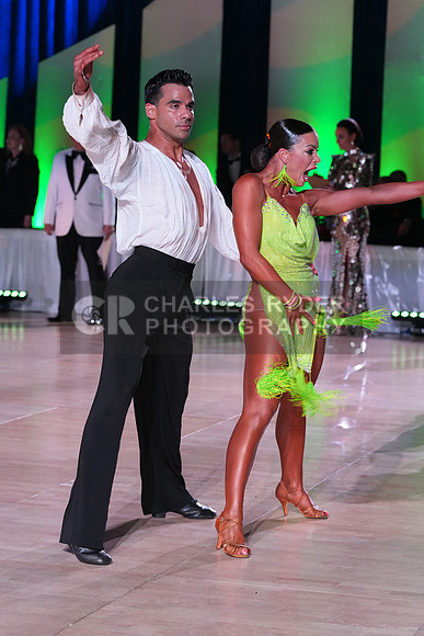 24EMB_28160_MM