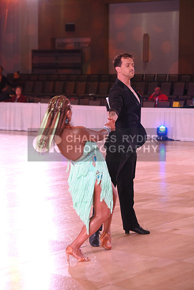 22DCD_7068_MM