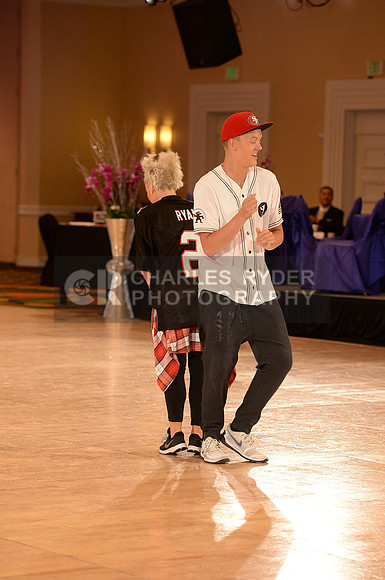 16IGB_4943_TB