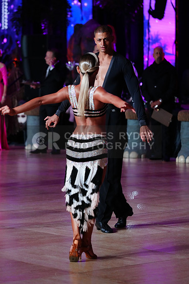24MDC_24890_MB