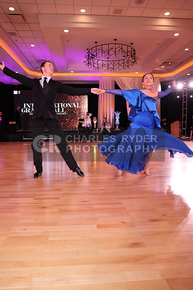 21IGB_23912_AD