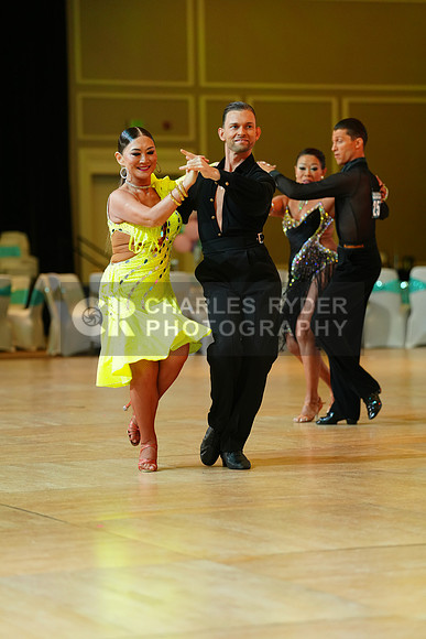 25MDC30052_CR