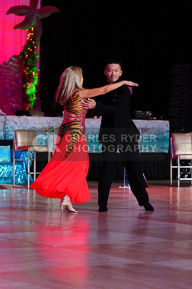 25MDC21585_CR
