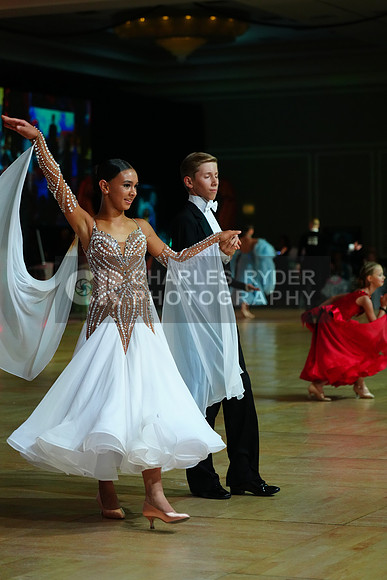 25MDC24883_CR
