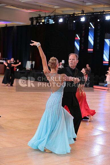 22USD_13645_LS