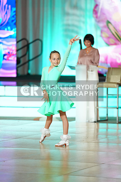 25MDC32584_CR