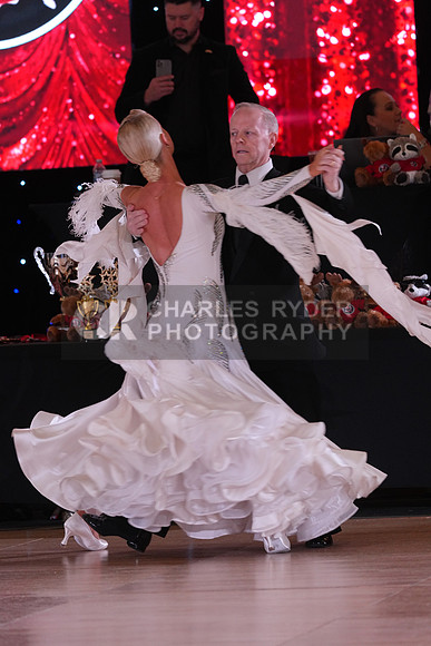 24ISB_12049_MM