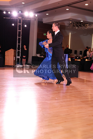 21IGB_23909_AD